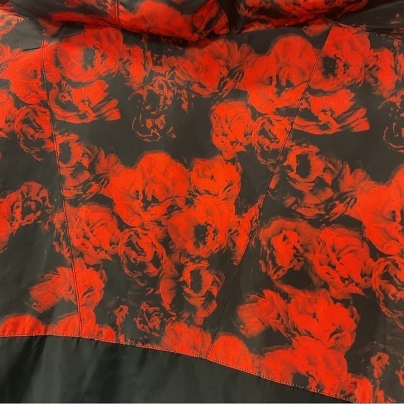 Alo yoga ROSES FREERIDER JACKET cherry and black color Small - Picture 13 of 14